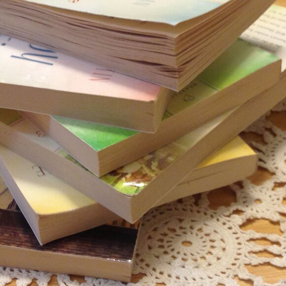 Christian Romance Fiction, Heartsong Presents Bundle - Picture 7 of 7